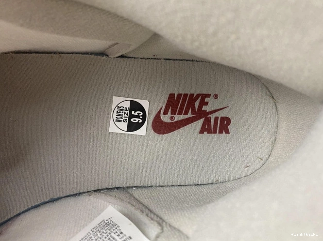 High OG (W) Chenille Newstalgia DJ4891-061 1 Jordan 0927